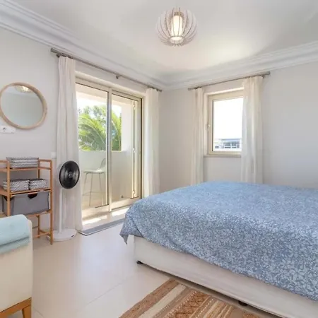 Large 4 Bedroom With Heated Swimming * 카르보에이루
